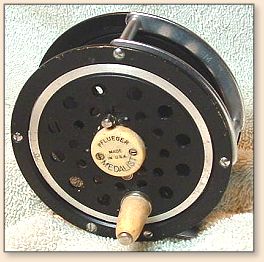 Pflueger Medalist 1498 AK Fly Reel by Shakespeare with Box — VINTAGE FISHING  REELS