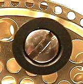 Handle firmly bolted