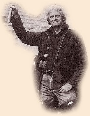 Author Datus Proper