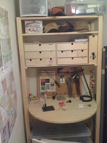 Desk.jpg