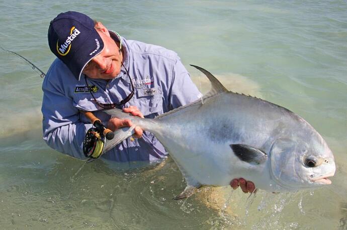 Permit on fly IMG_2176.jpg